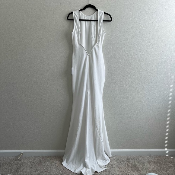 NWT Lulus Va Va Voom White Backless Sleeveless Mermaid Maxi Dress LG - Picture 6 of 9